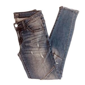 Fashion Nova Woman’s Distressed Medium-Dark Wash Skinny Jeans with Leg Accents